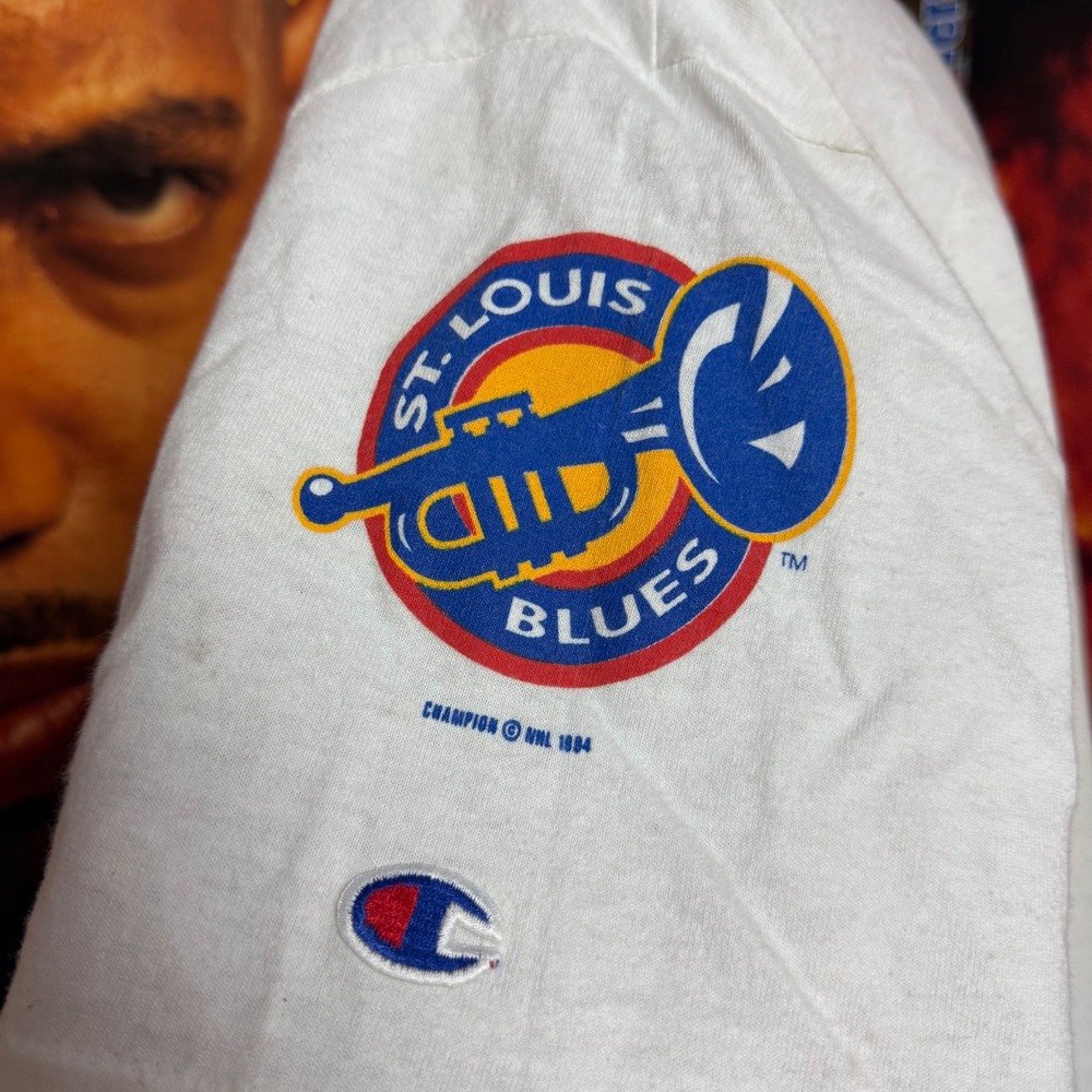 Vintage 90s St. Louis Blues Trumpet USA Champion Hockey NHL T Shirt Sz Large - Picture 6 of 9